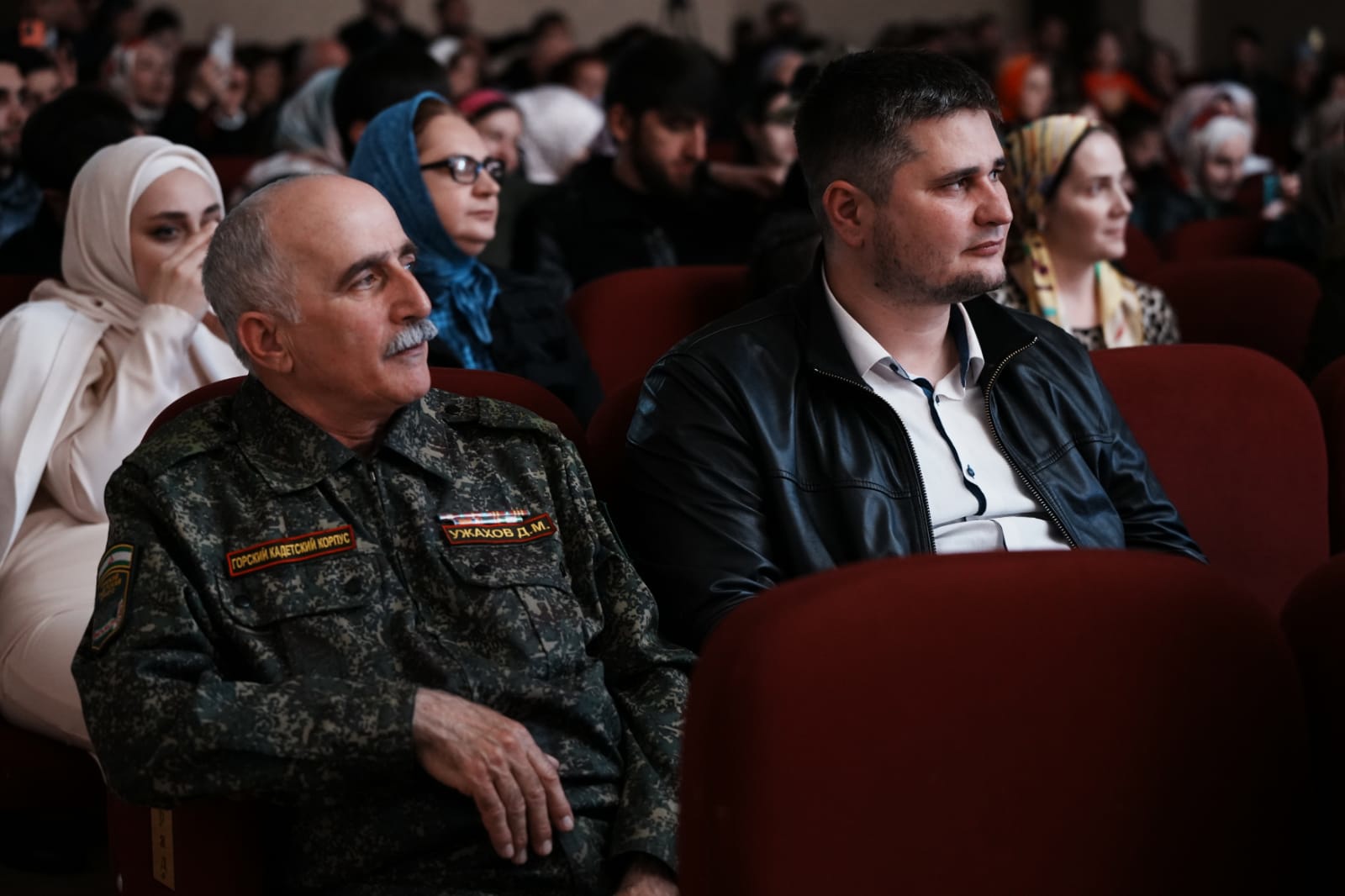 В череде мероприятий празднования Великой Победы, настоящим ярким подарком для гостей и участников стало выступлнние духового оркестра кадетов выпускного 7- го курса Горского кадетского корпуса во Дворце культуры г. Назрань.